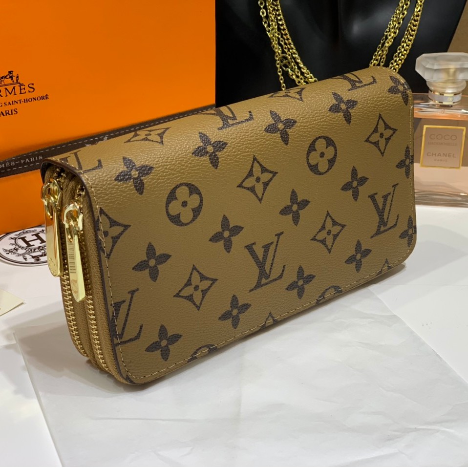 Siêu phẩm Ví Lv có 2 khóa kéo