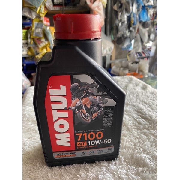 Nhớt Motul 7100