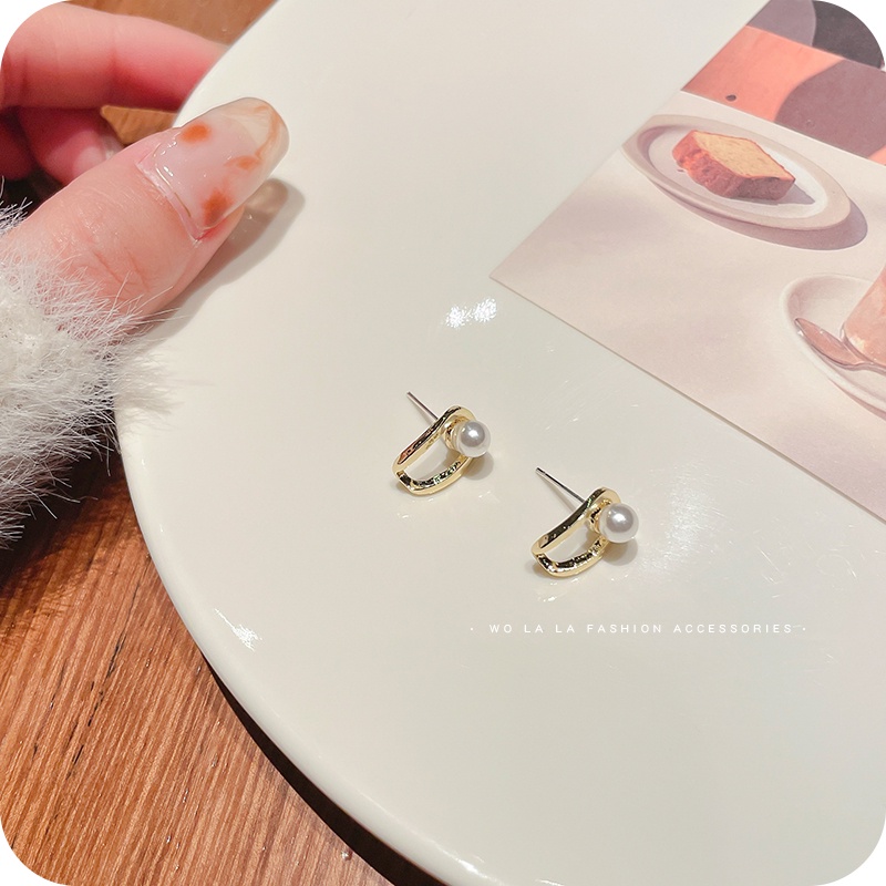 Khuyên tai đính đá ngọc trai phong cách Hàn Quốc cho nữ