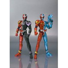 MÔ HÌNH CHÍNH HÃNG SHF KAMEN RIDER W HEAT JOKER & HEAT TRIGGER LIKE NEW (CÓ SẴN)