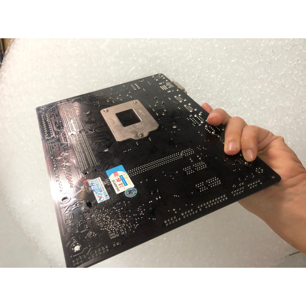 Main gigabyte B250M-D2V chính hãng. Hàng 2hand. BH 1 tháng.