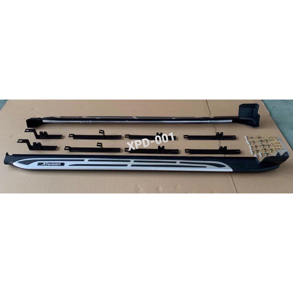 Bậc bệ dẫm đỡ bước chân lên xuống cao cấp dành cho xe Xpander | BigBuy360 - bigbuy360.vn