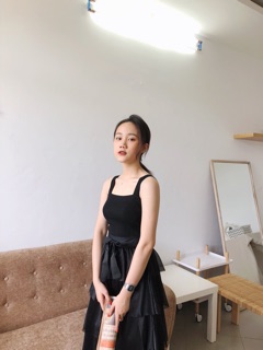 Áo hai dây bản to