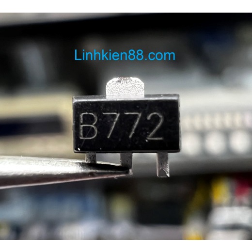 Tran Transistor Dán SMD CODE B772 3A 30V PNP