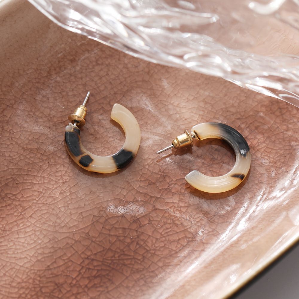 Khuyên Tai Vòng Chữ C Bằng Nhựa Acrylic Thanh Lịch Cho Nữ