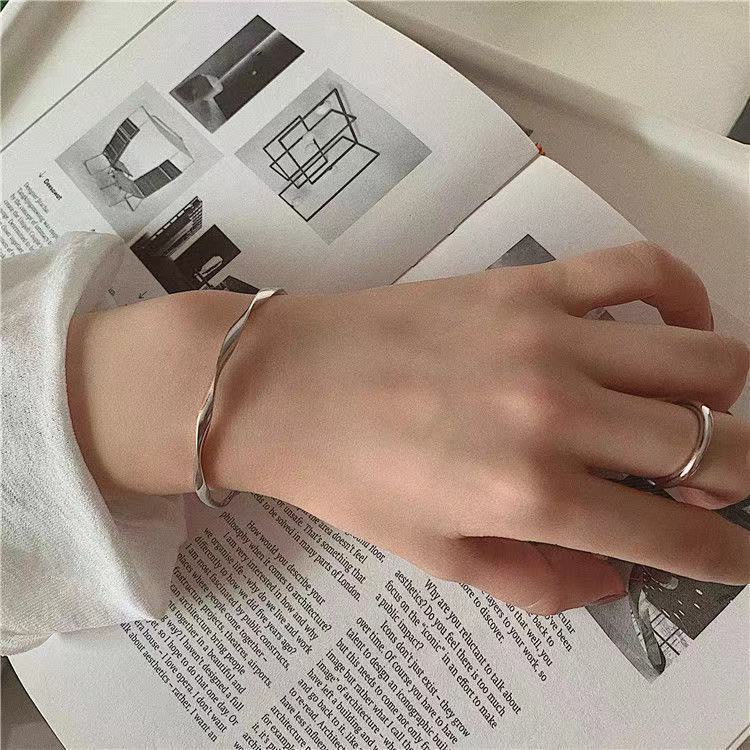Vòng tay xoắn thời trang lắc tay nam nữ Trang Sức SG