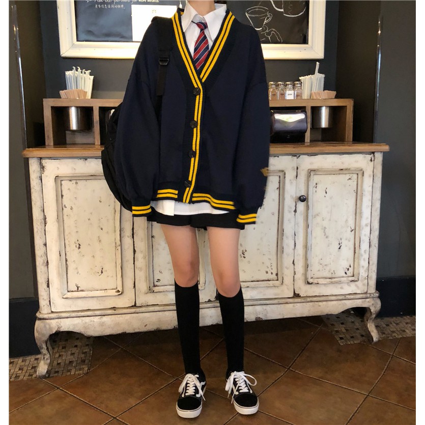 (ORDER) Set áo sơ mi trắng kèm cà vạt + Áo len cardigan viền sọc form rộng