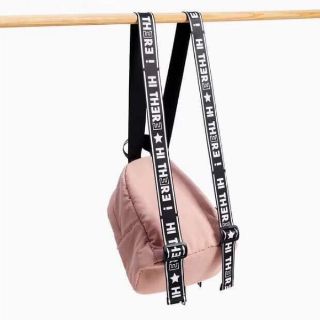 😘
-Balo ZARA MINI BACKPACK WITH LETTERING
