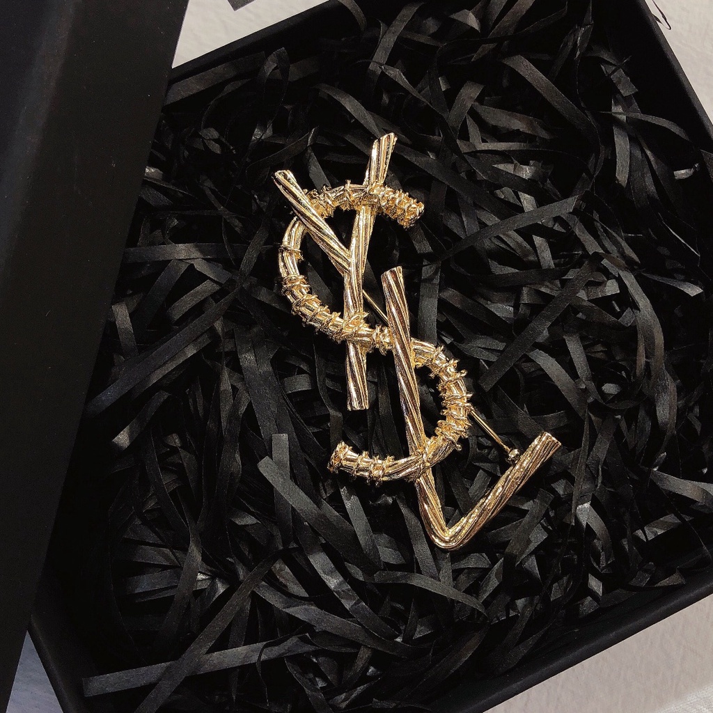 Ysl Trâm Cài Áo Hình Chữ Cái Đính Ngọc Trai Thời Trang