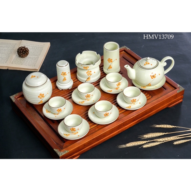 Bộ Ấm Chén Sứ Tách Uống Trà Bộ Trà Hoạ Tiết Men Kem vẽ Mai Đào Sen Nhiều Kiểu Dáng Sứ Bát Tràng Làm Quà Tặng Cao Cấp