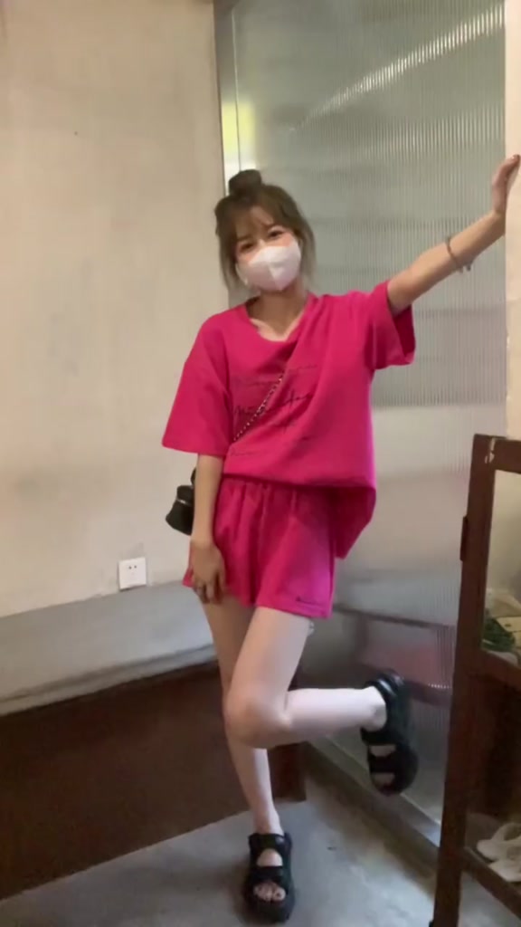 Áo Thun Nữ Tay Lỡ Unisex Form Rộng Giấu Quần Vải Cotton Cao Cấp Phong Cách Hàn Quốc | BigBuy360 - bigbuy360.vn