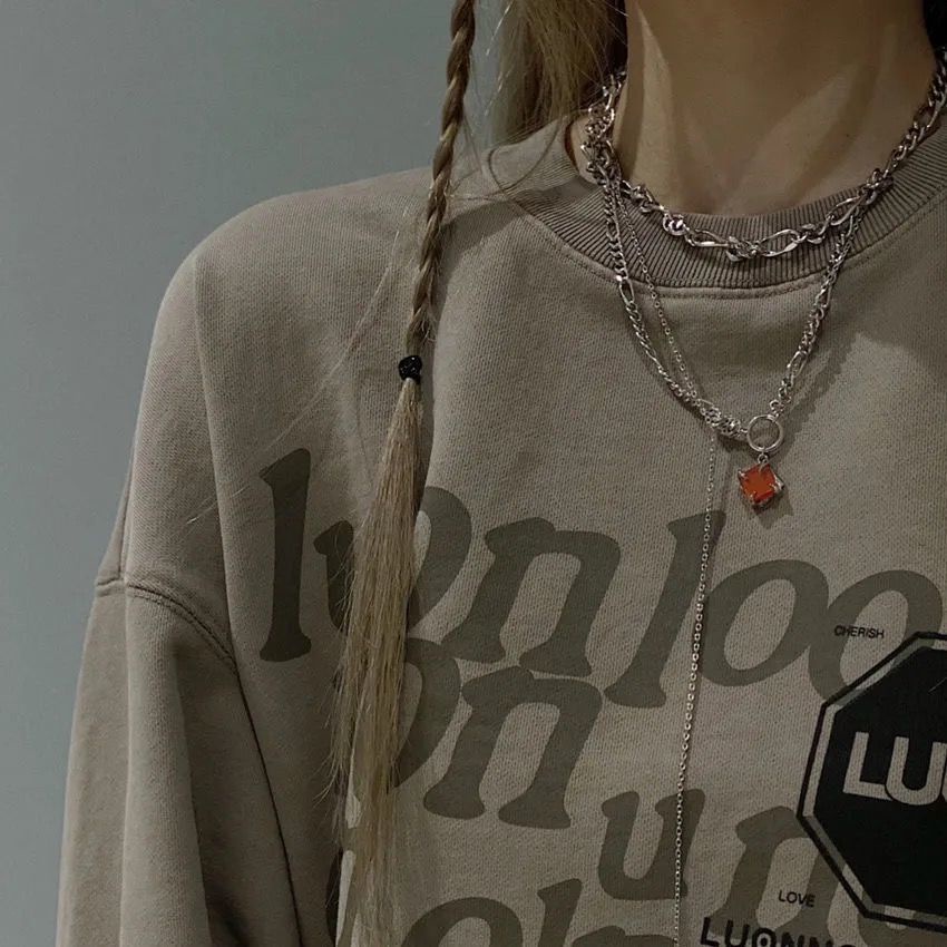 COZOK Áo sweater tay dài hoạ tiết chữ thiết kế trễ vai phong cách Vintage