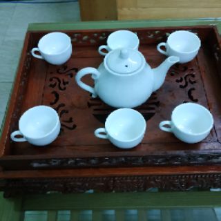 Bộ ấm chén trắng siêu rẻ ( Ấm bẹt to + 6 chén )