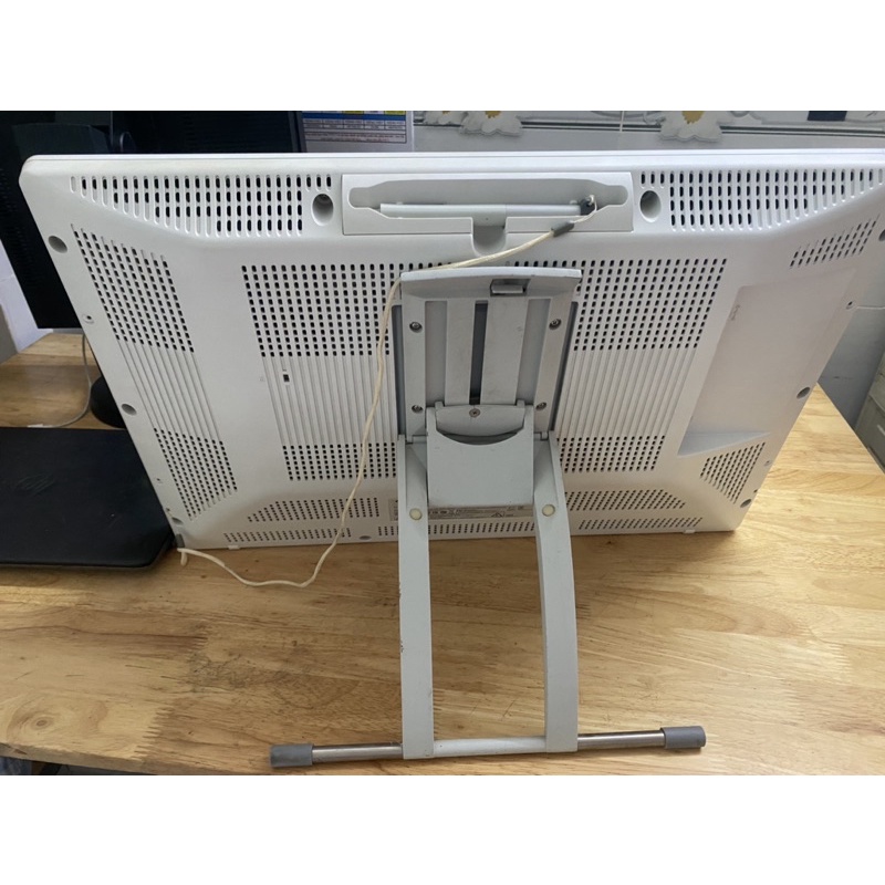 BẢN VẼ Wacom DTH-2242 và màn hình cảm ứng 22inch