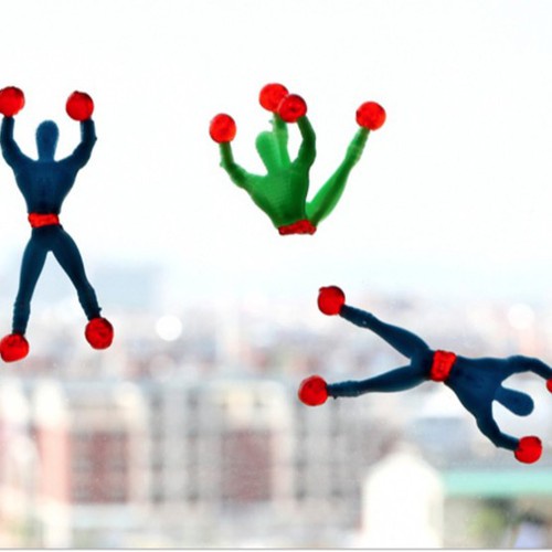 Đồ Chơi Người Nhện Leo Tường Cho Bé