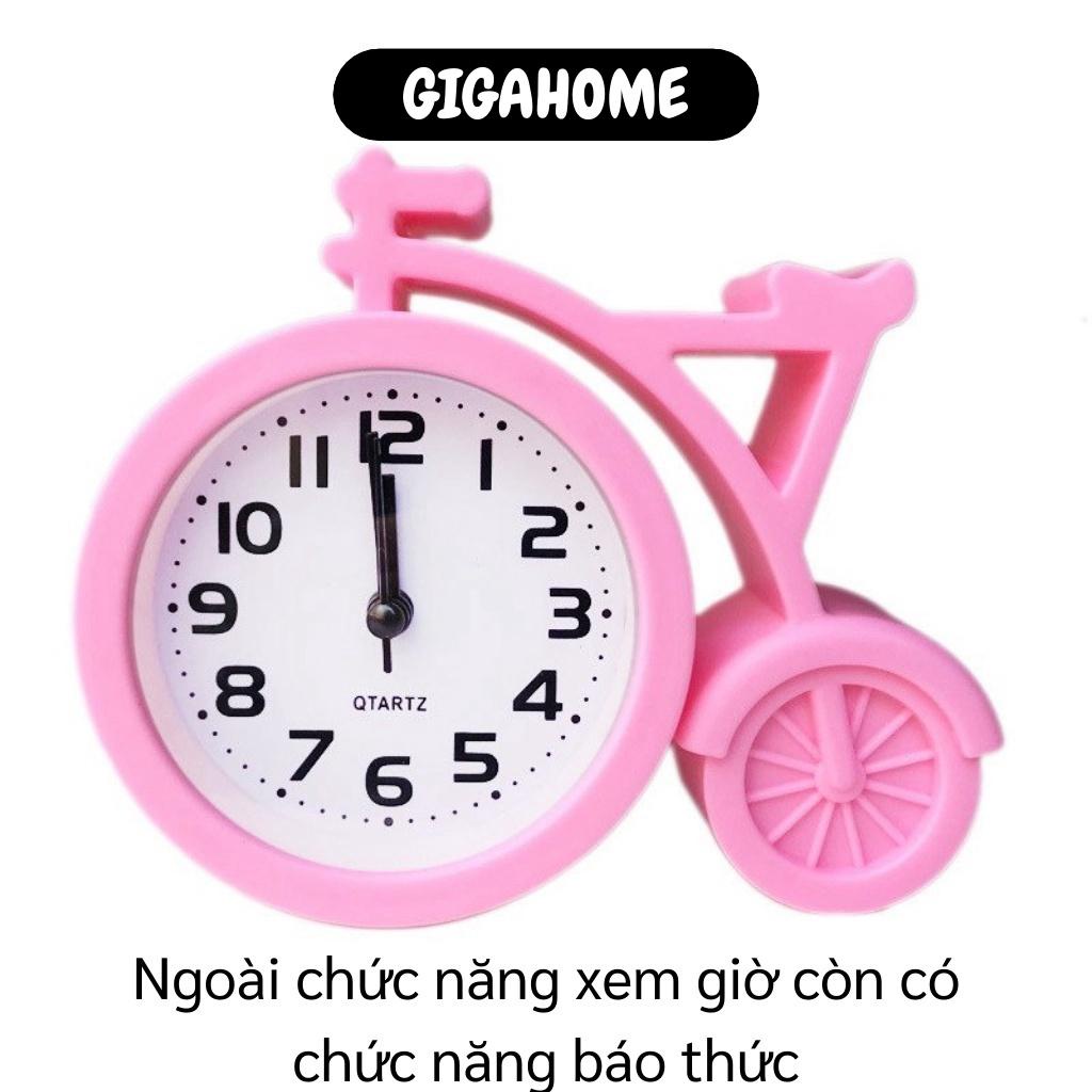 Đồng Hồ Báo Thức GIGAHOME Hình Chiếc Xe Để Bàn Trang Trí Độc Lạ 7629