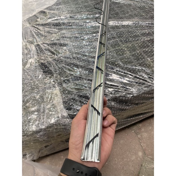 Bộ nẹp ziczac mạ kẽm Hòa Phát dài 2m, nẹp, cố định màng nhà kính, giàn, lưới che nâng