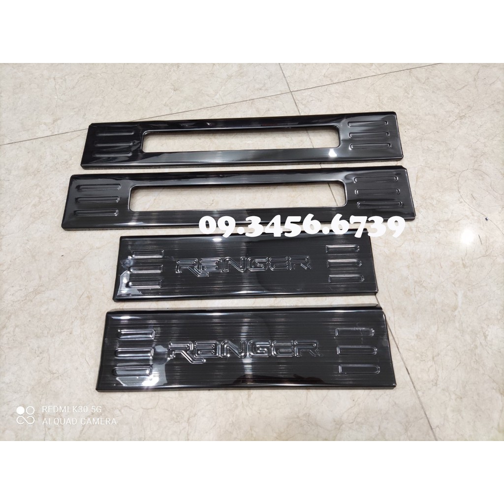 Ốp bậc cửa Xe Ford Ranger 2021 Mẫu TITAN Có khoét đèn