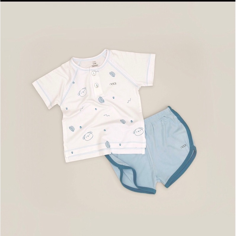 Nous-cộc tay bé trai