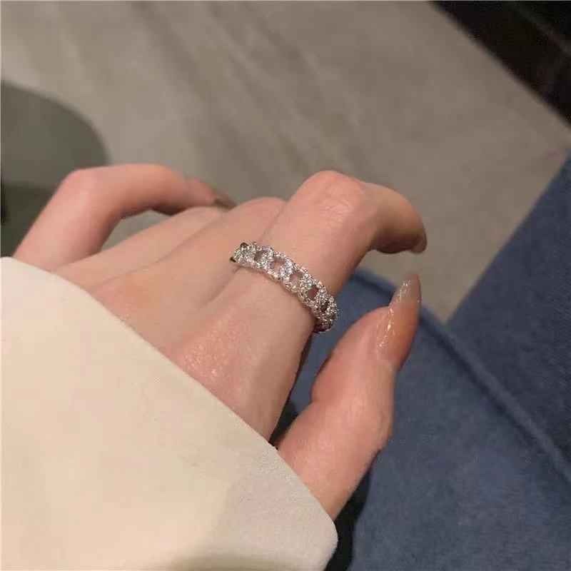 Nhẫn đeo ngón tay đính đá zircon thiết kế thời trang