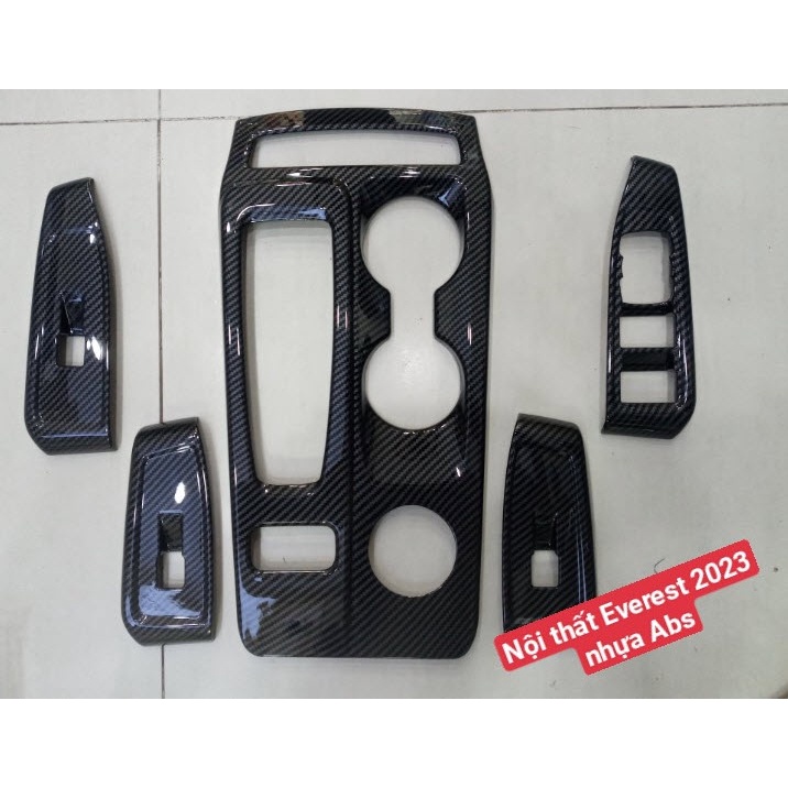 Ốp nội thất vân Carbon xe Ford Everest , Ranger 2022, 2023 hàng nhựa CACBON  cao cấp có đủ bản 1 cầu và 2 cầu