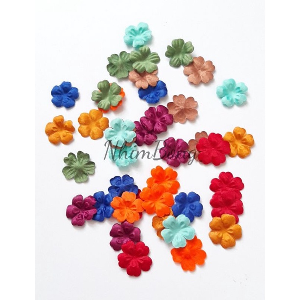 Hoa vải dập li 1,5cm/ túi 50 hoa