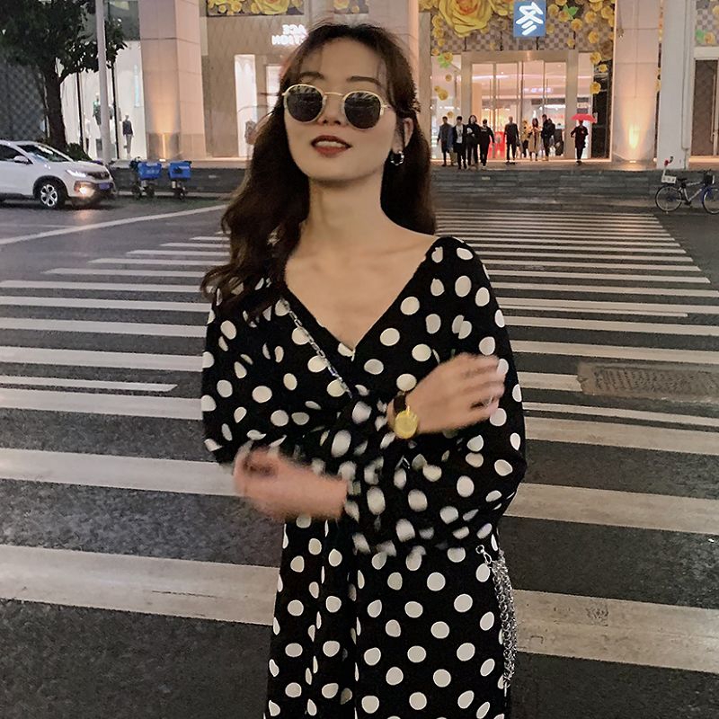 Đầm Tay Dài Cổ Chữ V Thời Trang Xinh Xắn Cho Nữ 1739906Quần Lót Chấm Bi Lưng Vừa Thời Trang Quyến Rũ Cho Nữ
