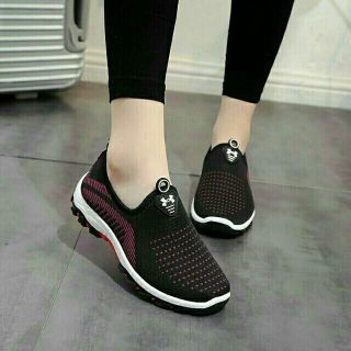 Giay sneaker nữ Xả sốc.