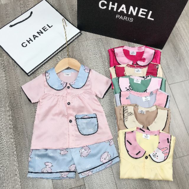 Bộ pizama lụa cho bé size đại.