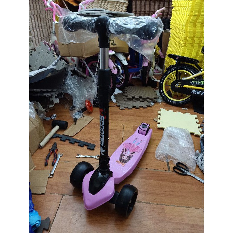 Xe trượt Scooter 3 bánh phát sáng size lớn cho bé