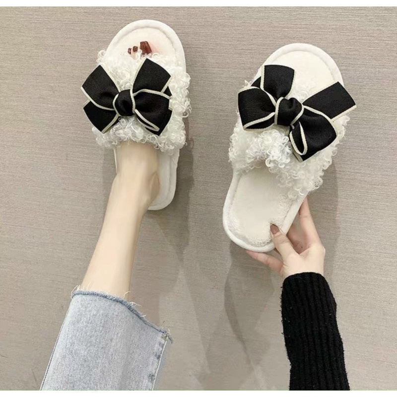 DÉP ĐI TRONG NHÀ NƠ XINH CUTE