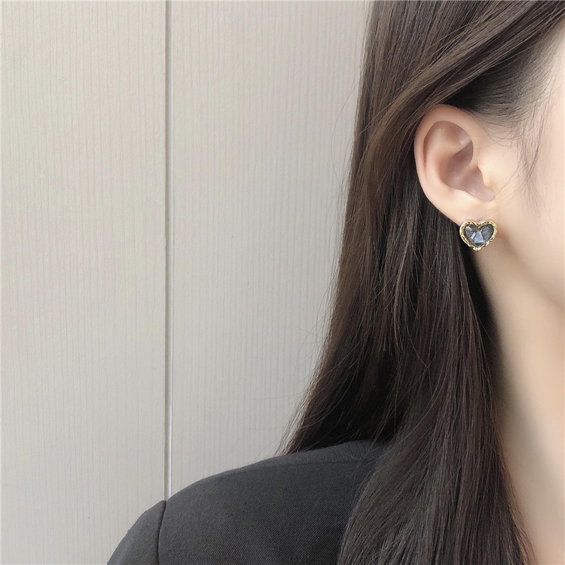 Bông Tai Hình Trái Tim Đơn Giản Ngọt Ngào Cho Nữ