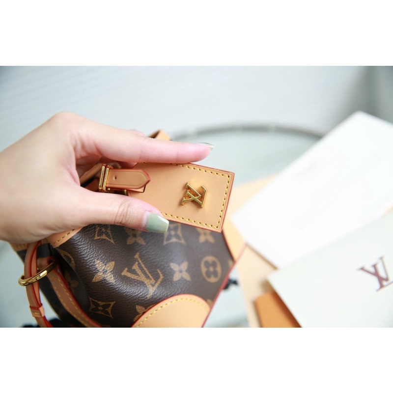 Túi Đeo LOUISVUITTON