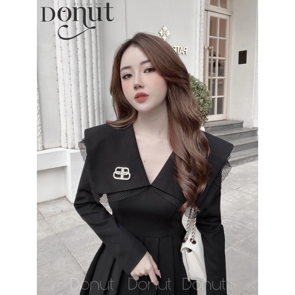 [Mã FAMARAL1 giảm 10K đơn 50K] Váy đen cổ V vạt phối lưới | BigBuy360 - bigbuy360.vn