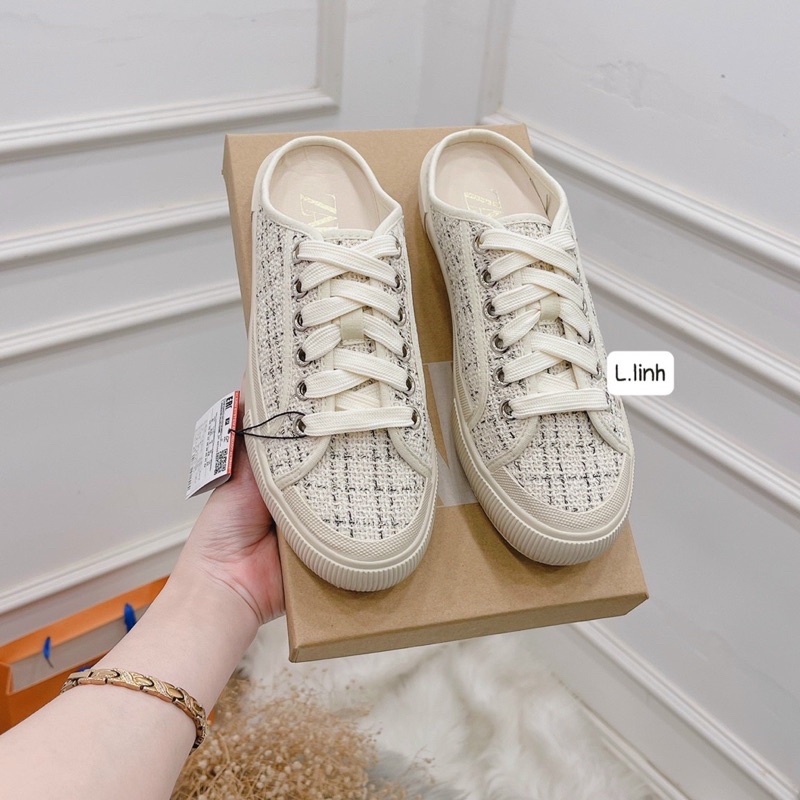 Giày sục vải Zara
