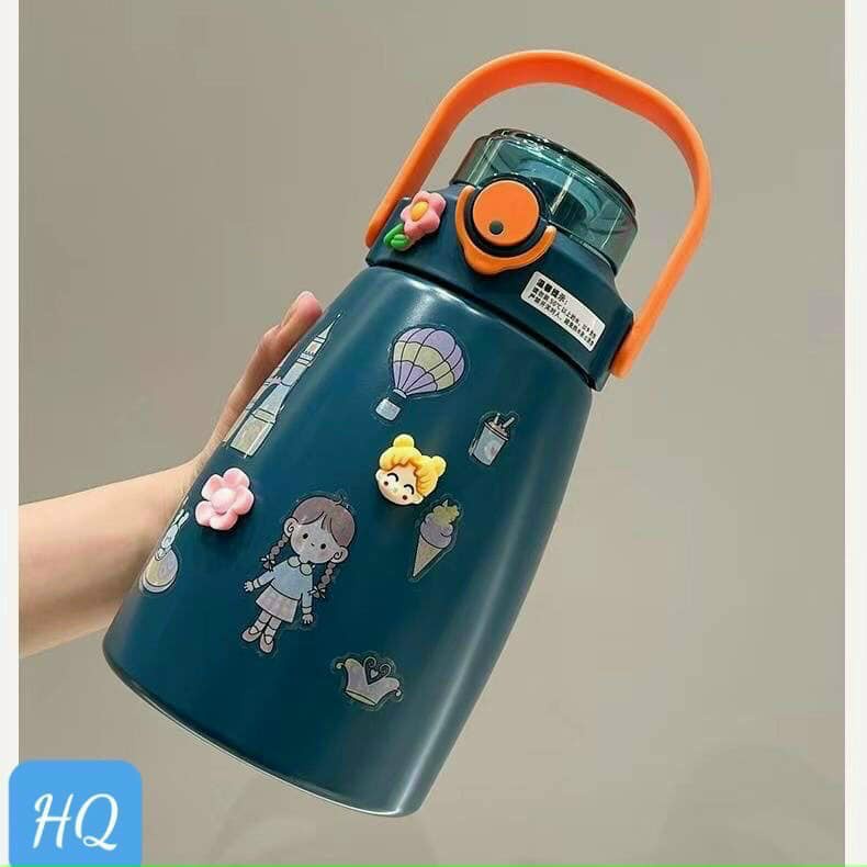 Bình giữ nhiệt có tay cầm dán hình ngộ nghĩnh