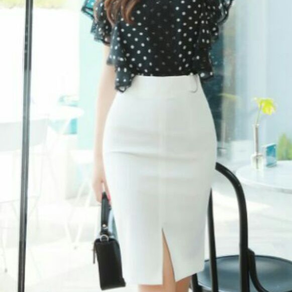 CHÂN VÁY BÚT CHÌ LƯNG CAO THIẾT KẾ PHONG CÁCH HÀN QUỐC KÈM KHÓA XI CAO CẤP CHẤT LIỆU VẢI NHẬP CO GIÃN TỐT | BigBuy360 - bigbuy360.vn