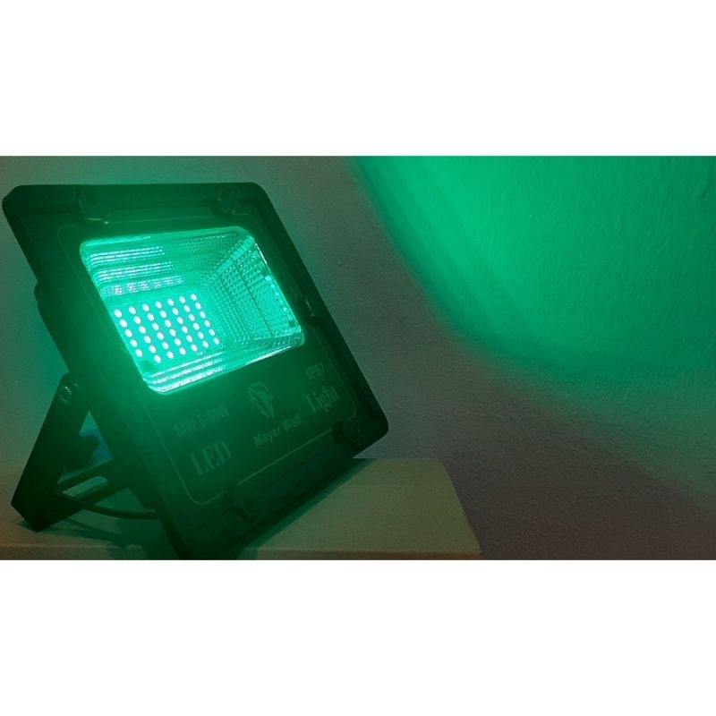 Đèn đổi màu 16 màu năng lượng mặt trời thương hiêu Mayor Wolf, công xuất 50W bảo hành 2 năm. 7 màu sắc cầu vồng