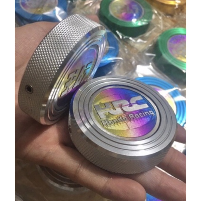 Chụp nắp xăng nhôm cnc nguyên khối hàng chất lượng bản đẹp đầy đủ màu để lựa chọn (ảnh Shop tự chụp)