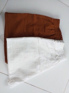Quần short ống rộng linen cạp chun