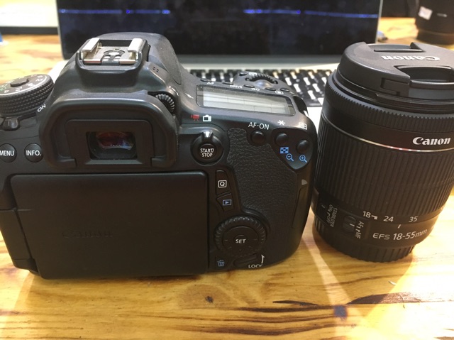 Máy ảnh Canon 70D kèm kis 18-55mm STM kèm phụ kiện