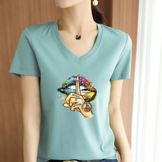 Sticker Ủi Thêu Hình Đôi Môi Độc Đáo
