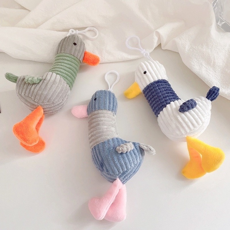 Móc khóa hình vịt nhồi bông có 3 màu dễ thương