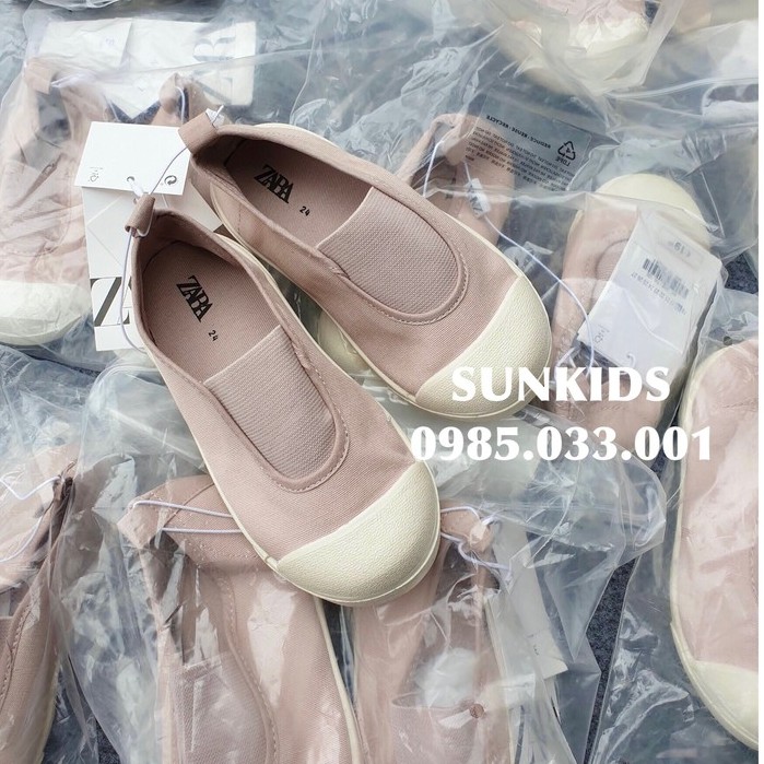 Giày slip on bé gái hồng phối chun