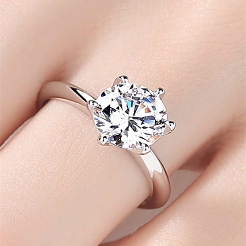 Nhẫn đính đá hình vương miện sang trọng cho nữ