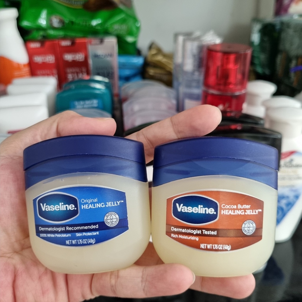 Sáp Vaseline Mỹ dưỡng ẩm Pure Petroleum Jelly Original  / Vaseline cacao 49g