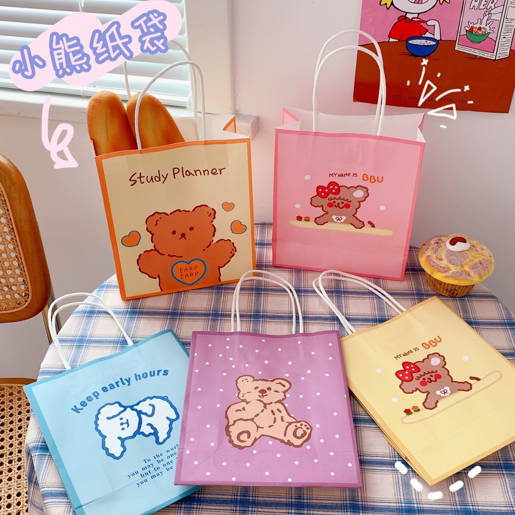 Túi giấy đựng quà có quai xách