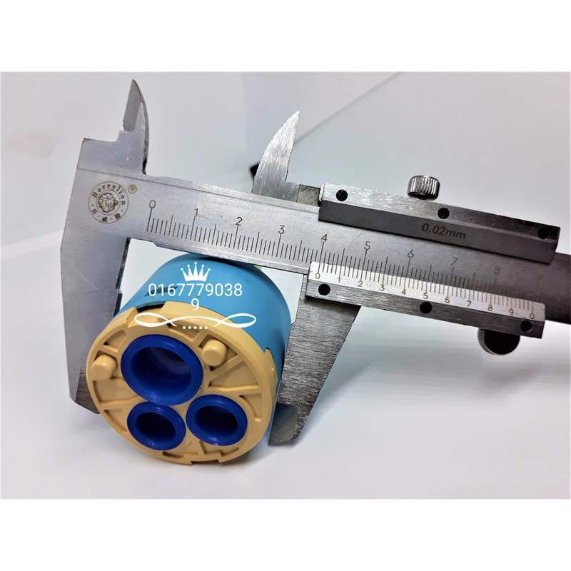 Ruột sen vòi nóng lạnh đường kính 4cm