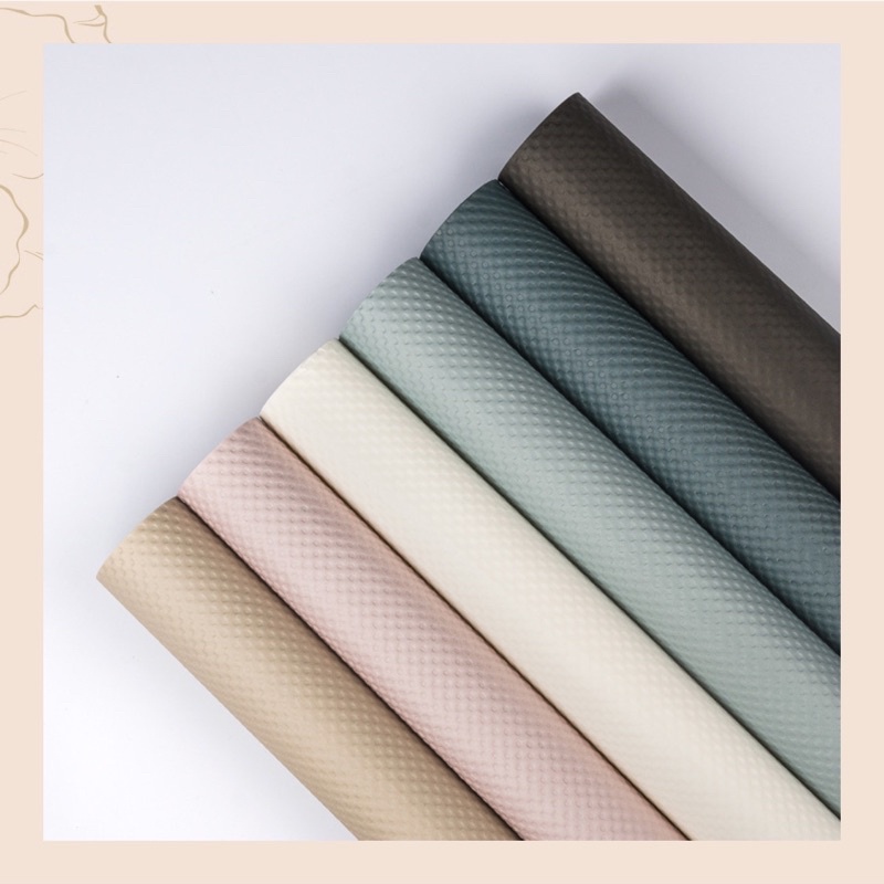Giấy gói quà - Giấy vân nổi caro