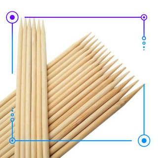 Túi 500 que tre xiên thịt nướng, xúc xích